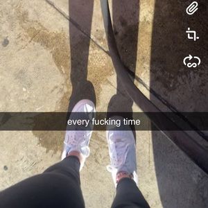 Meet your Posher, Harmony